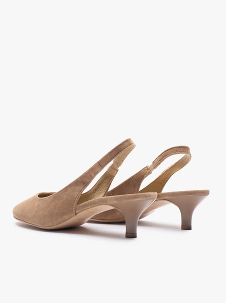 Hellbraune Slingback-Pumps ohne Absatz