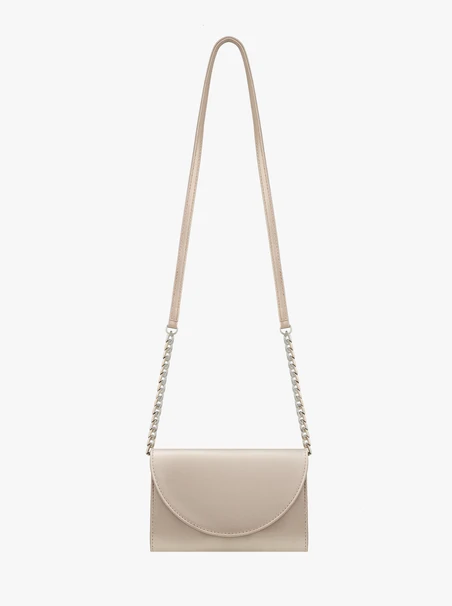 Platinfarbene Leder-Clutch-Tasche mit Kette