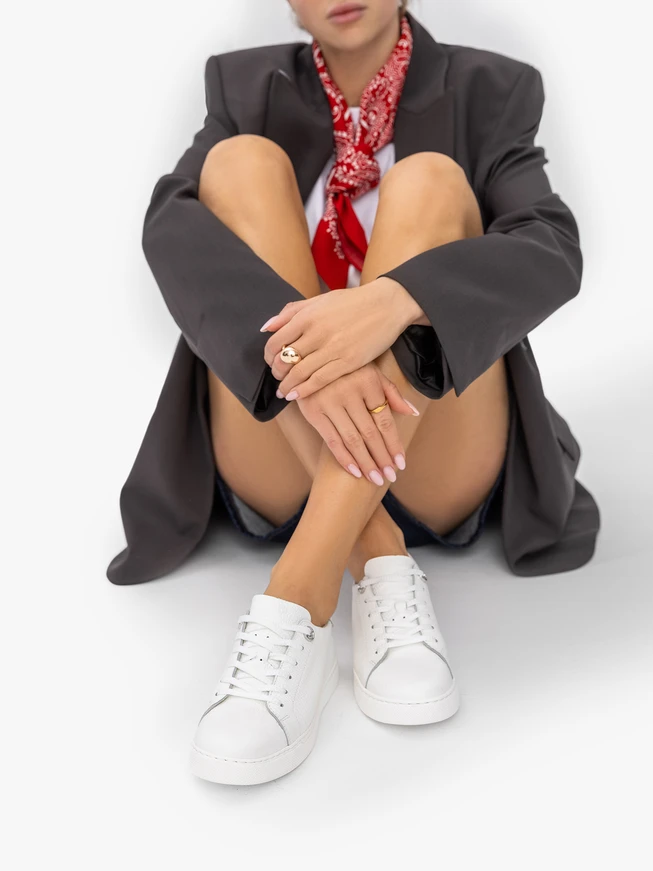 Damen Halbschuhe aus weißem Leder