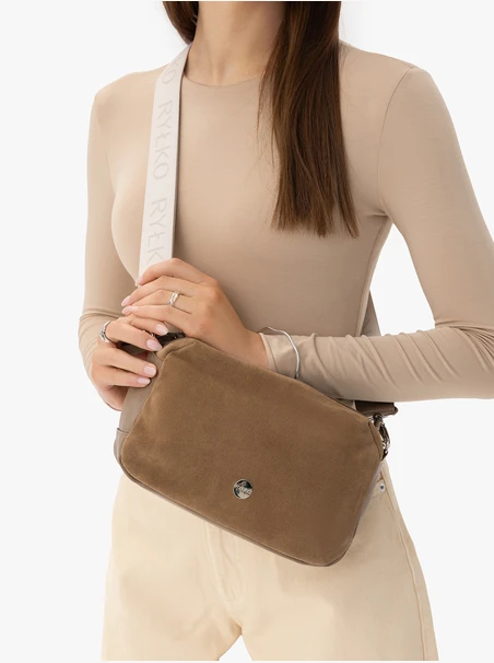 Braune kleine Handtasche mit breitem Riemen