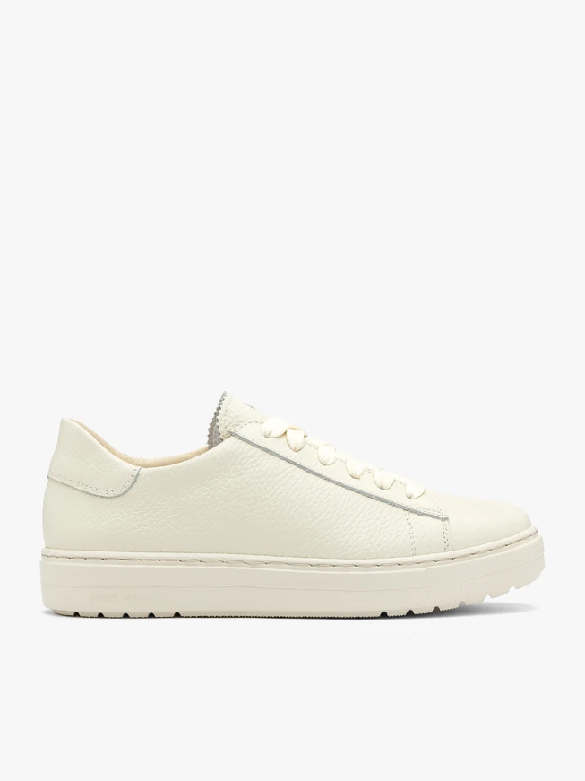 Halbschuhe aus cremefarbenem Leder