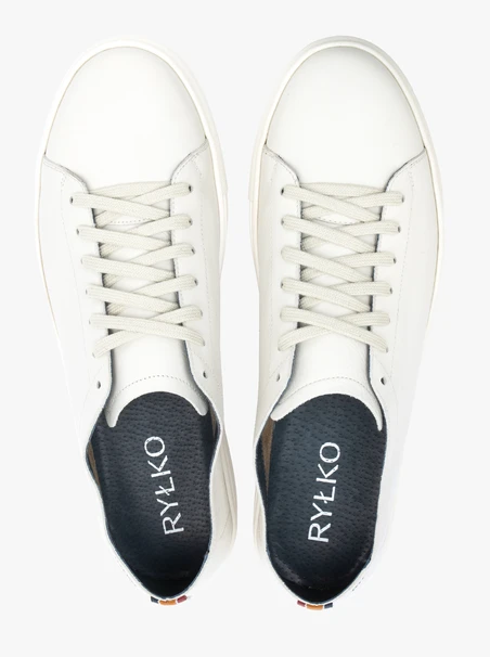 Cremefarbene sportliche Halbschuhe