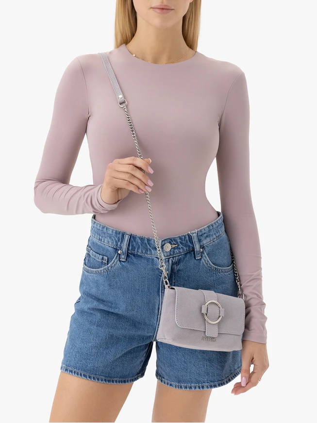 Hellviolette Handtasche mit großer Schnalle