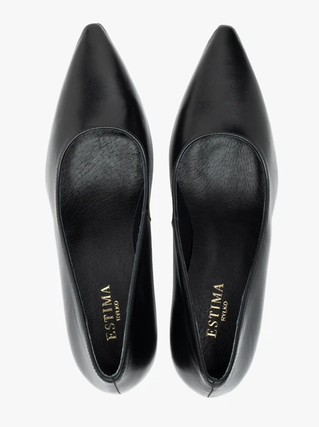 Stilettos aus schwarzem Leder