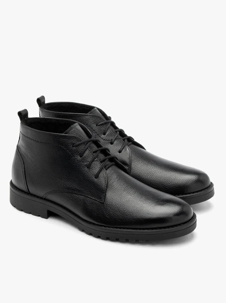 Schwarze Herrenstiefel aus Vollnarbenleder