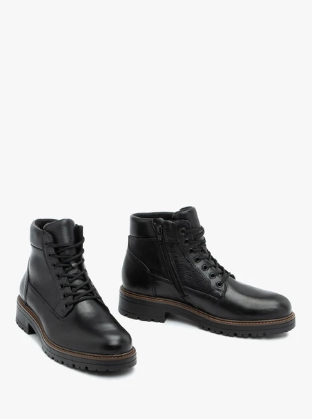Schwarze Freizeitstiefel