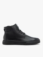 Schwarze klassische Stiefel