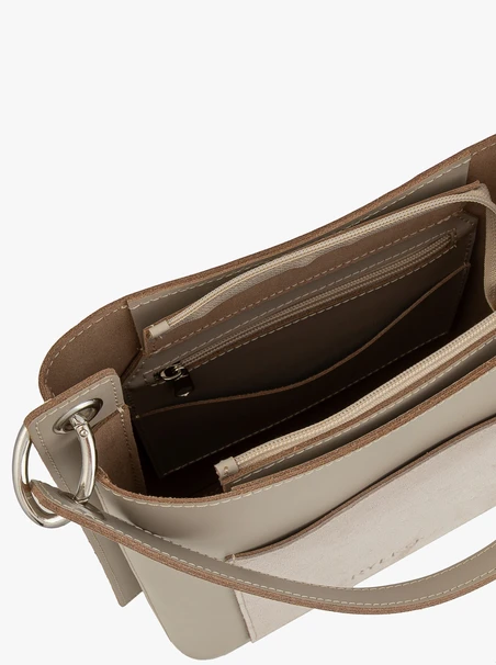 Beigefarbene Leder-Tragetasche