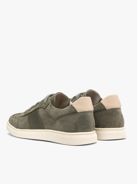 Olivfarbene sportliche Halbschuhe für Männer