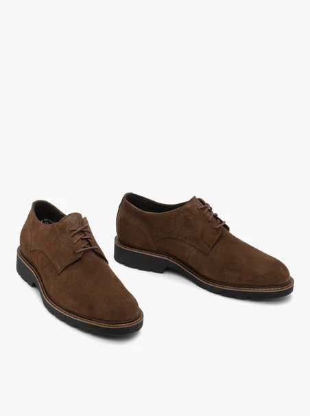 Braune Freizeithalbschuhe
