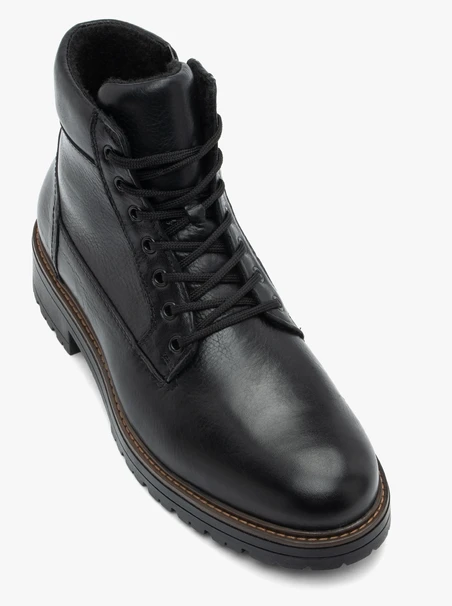 Schwarze Freizeitstiefel