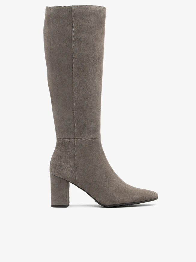 Stöckelschuhe aus grauem Veloursleder