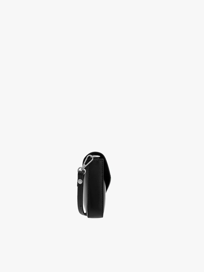 Schwarze elegante Clutch-Tasche mit Kette
