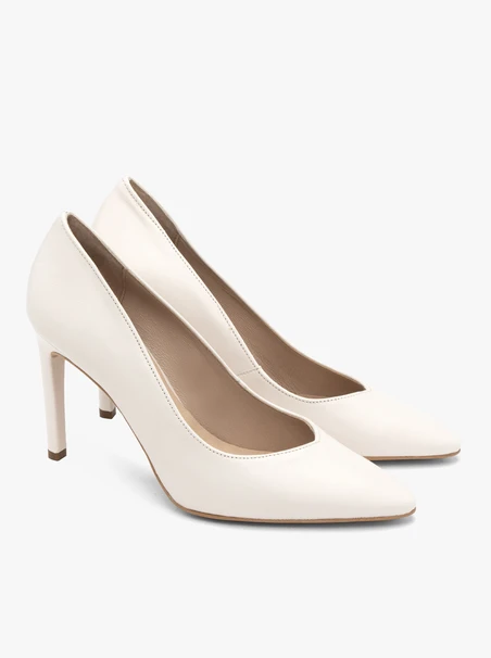 Cremefarbene hohe Stiletto-Pumps
