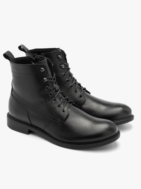 Schwarze Lederstiefel