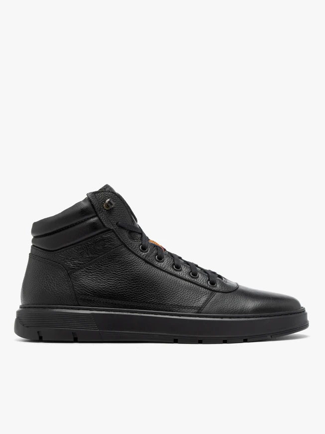 Schwarze Herren-Sportstiefel mit schwarzer Sohle