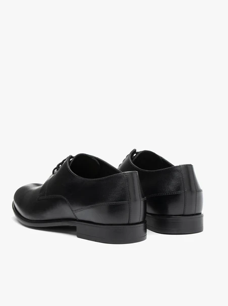 Klassische Schnürschuhe aus schwarzem Oberleder