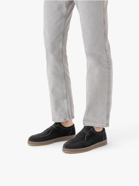 Schwarze lässige Halbschuhe