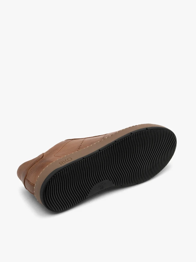 Braune halbe Sportschuhe mit zweifarbigem Boden