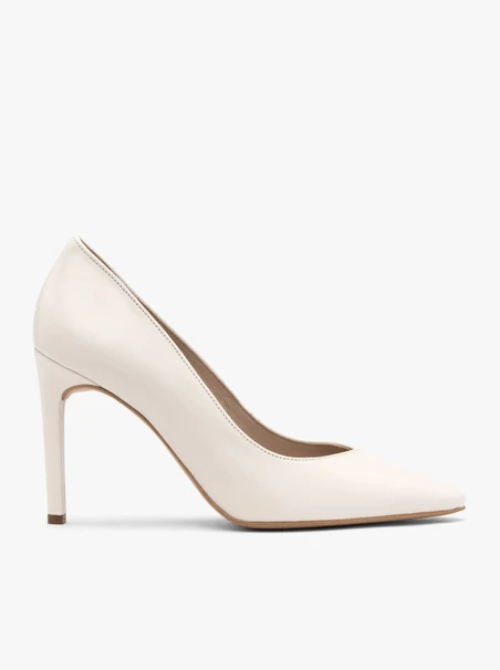 Cremefarbene hohe Stiletto-Pumps