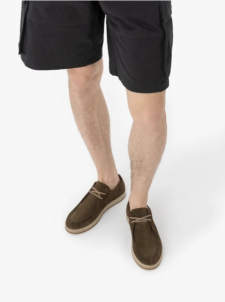 Olivfarbene Freizeithalbschuhe