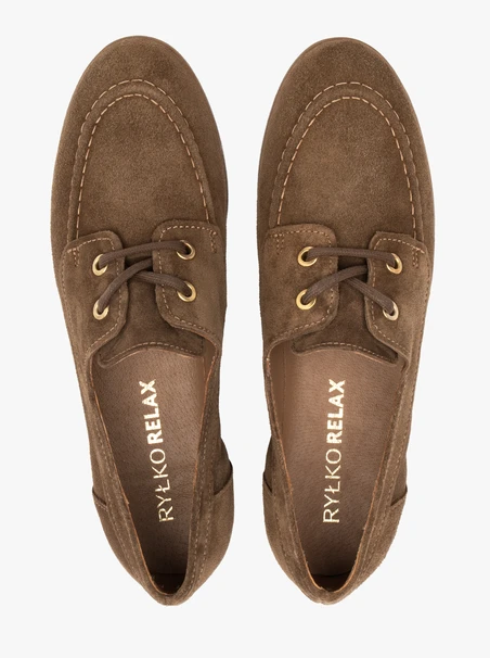 Braune Velours-Halbschuhe
