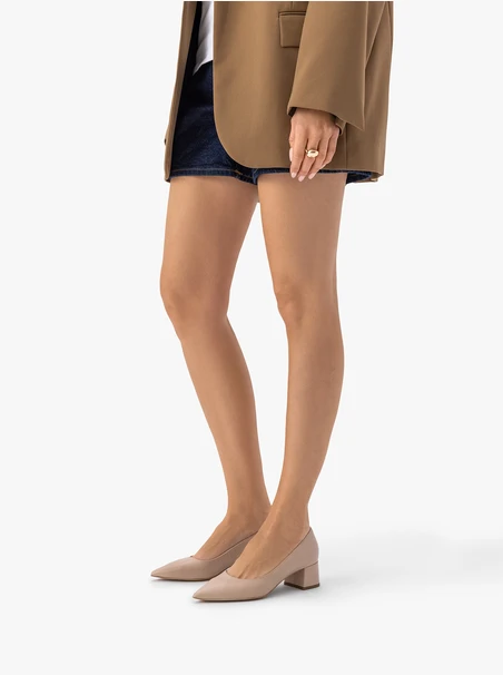 Beigefarbene Velours-Pumps