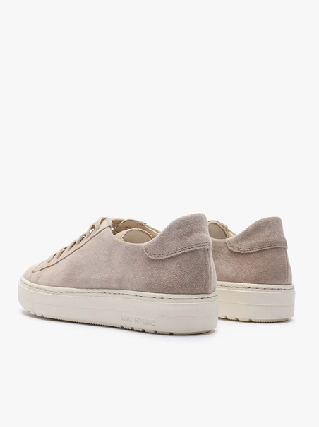 Sandfarbene Veloursleder-Sneakers