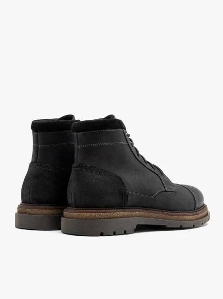 Lässige Stiefel in Schwarz