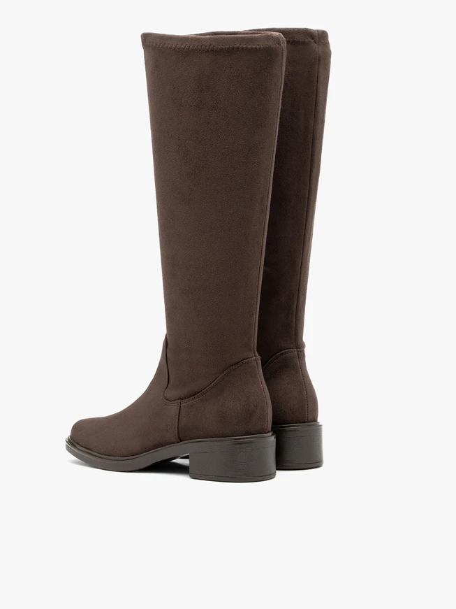 Dunkelbraune Stiefel mit elastischem Schaft