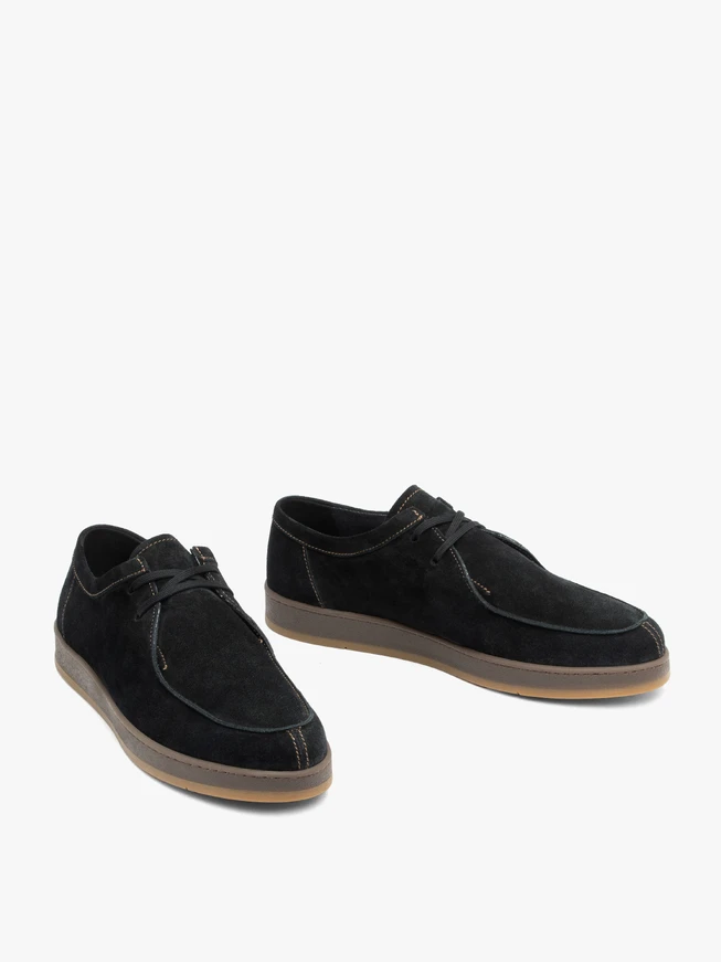 Schwarze lässige Halbschuhe