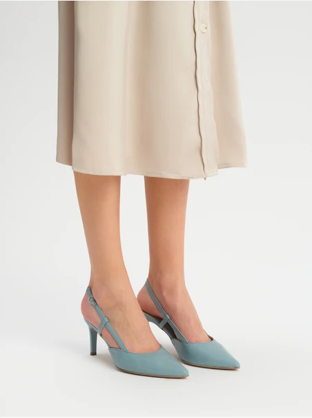 Blaue Slingback-Pumps