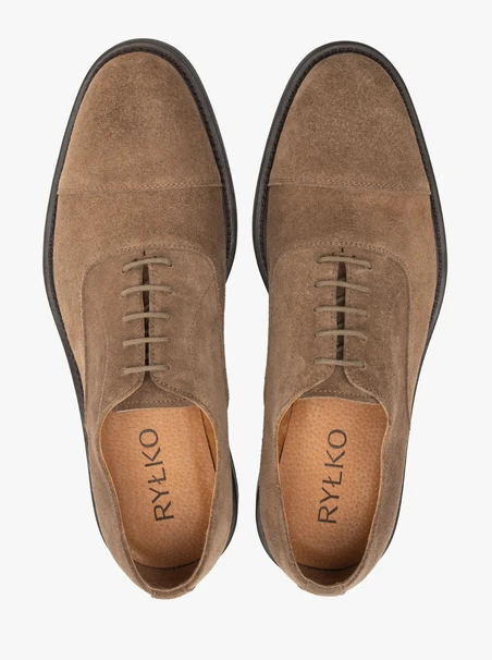 Halbschuhe aus braunem Veloursleder zum Schnüren