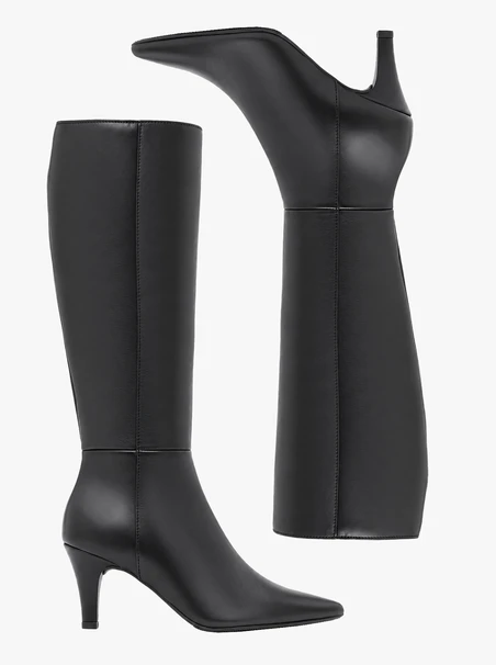 Schwarze Stiefel mit Stiletto-Absatz