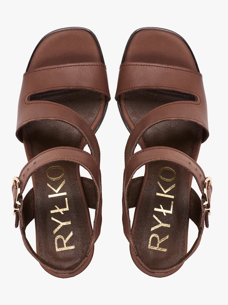 Braune Stiletto-Sandalen