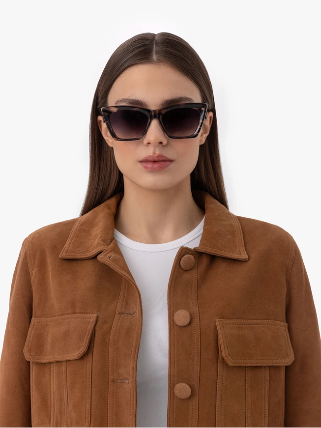 Sonnenbrille mit marmoriertem Rahmen