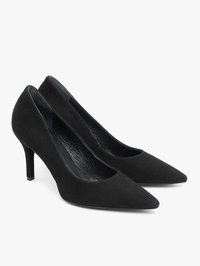 Schwarze Stiletto-Pumps aus Veloursleder