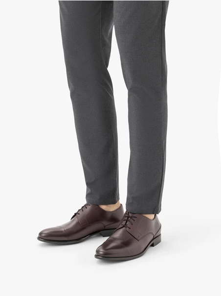 Kastanienbraune formelle Halbschuhe