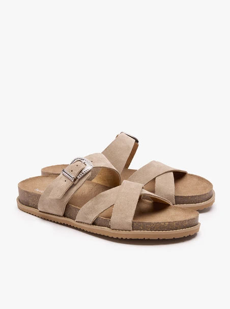 Sandfarbene Flip-Flops mit Zierschnalle