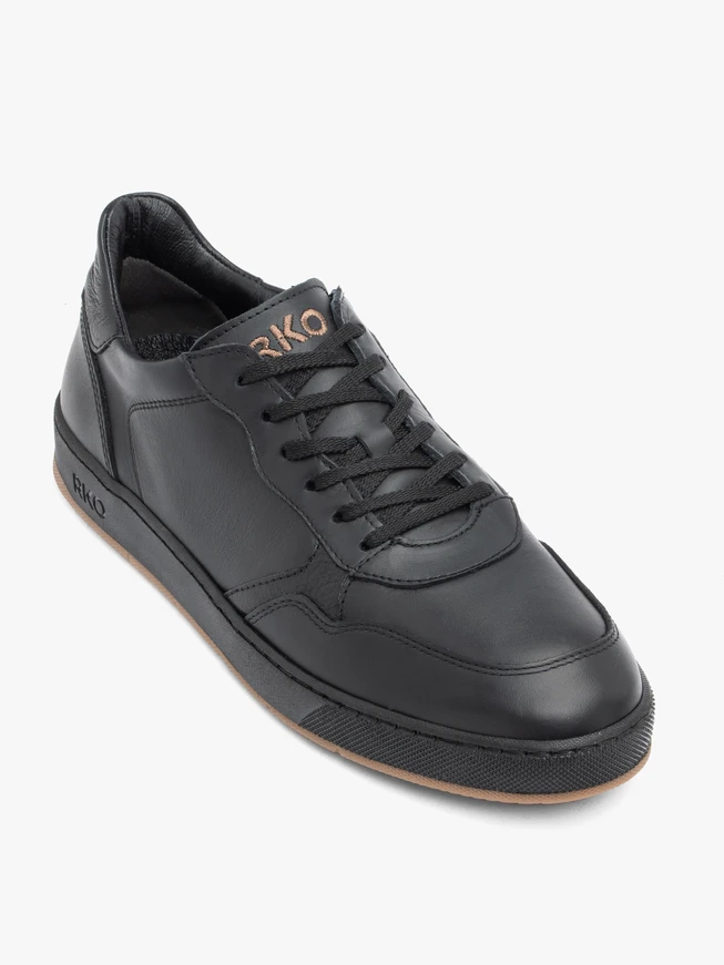 Schwarze Sporthalbschuhe aus Leder