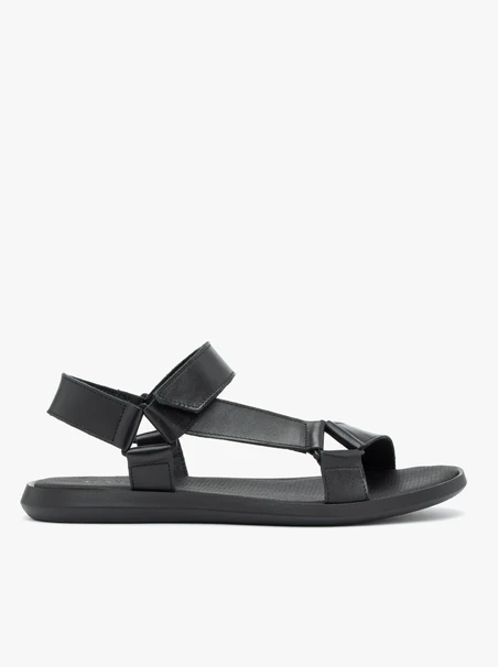 Schwarze Sandalen aus genarbtem Leder