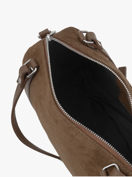 Hellbraune mittelgroße Tasche