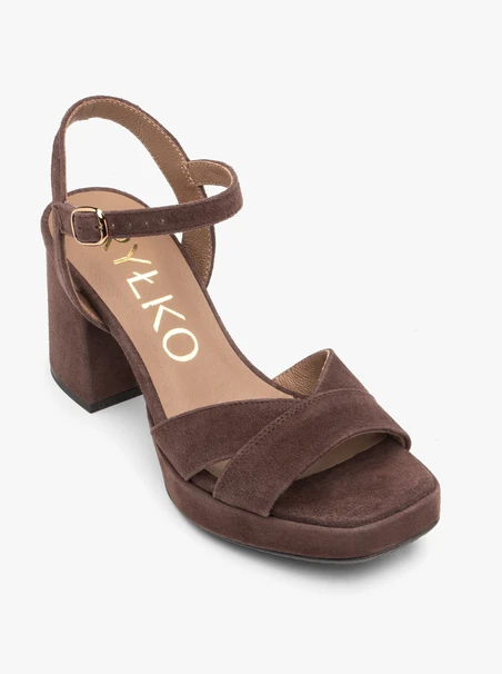 Braune Plateau-Sandalen mit Absatz
