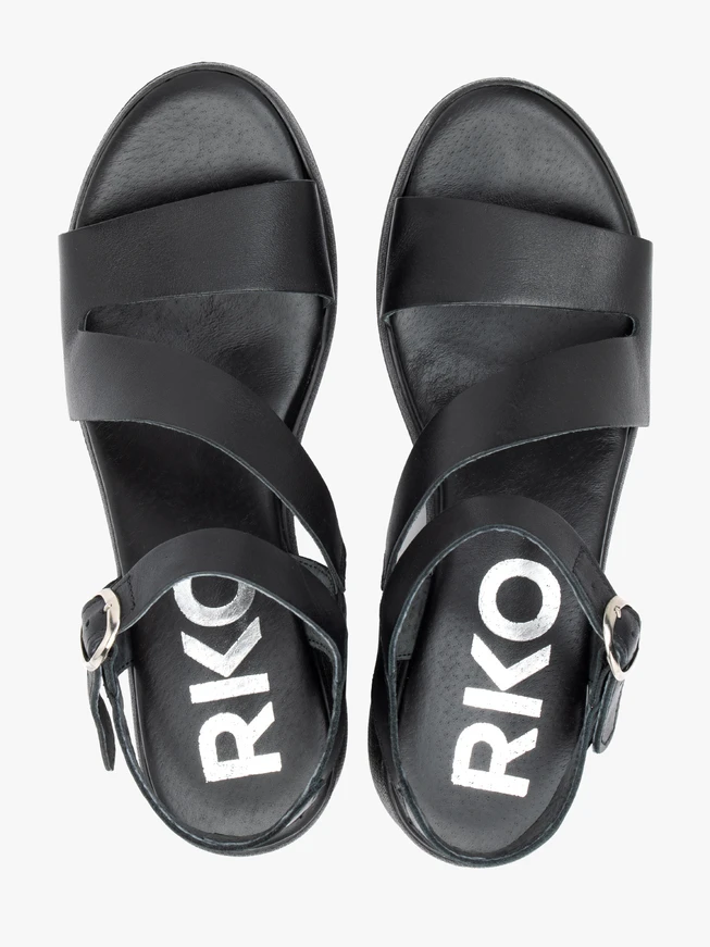Schwarze Sandalen aus genarbtem Leder