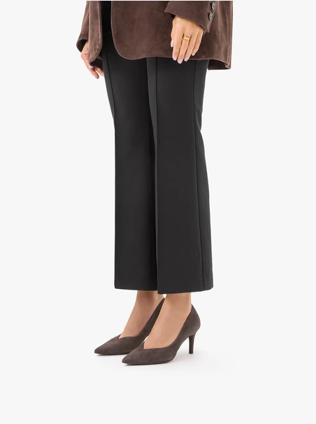Stiletto-Pumps aus dunkelbraunem Velours
