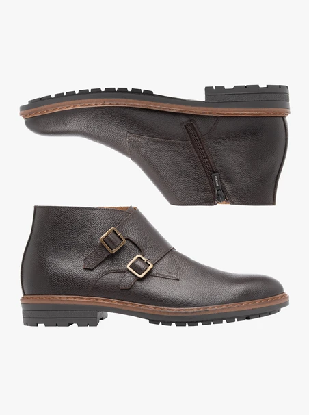 Dunkelbraune Stiefeletten mit Schnallen