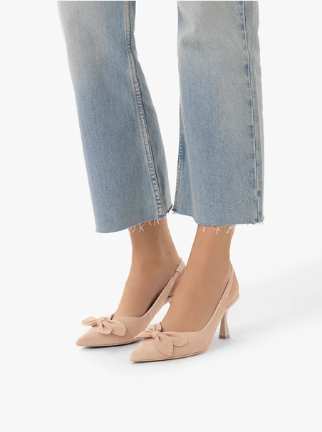 Rosa Slingback-Pumps ohne Absatz mit Blumenverzierung