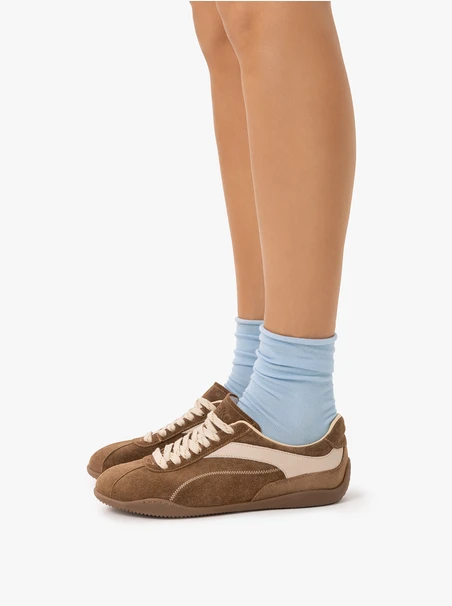 Hellblaue Baumwollsocken
