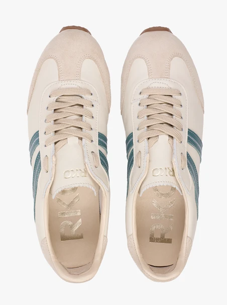 Cremefarbene Sporthalbschuhe mit türkisem Streifen
