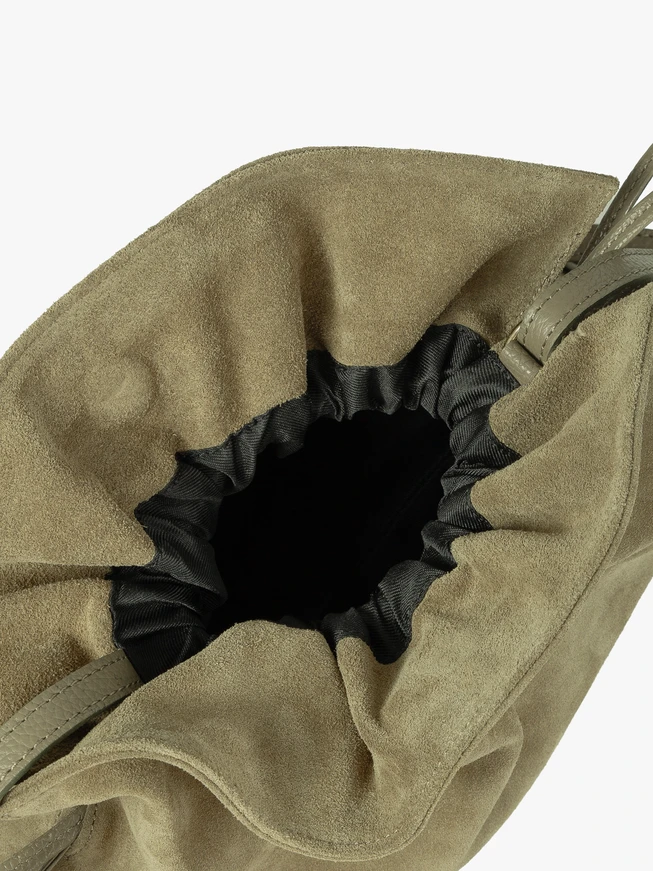 Gepäckträgertasche in Olive